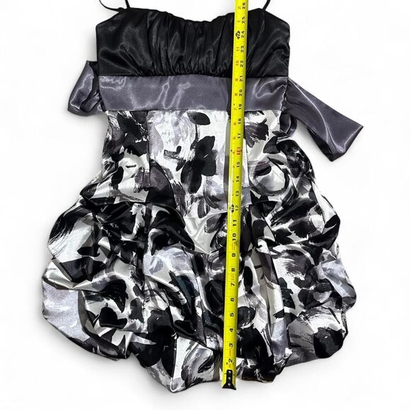 Y2K Vintage Ruby Rox Grunge Black Silver floral bubble hem mini dress | Size 5 - Picture 5 of 8